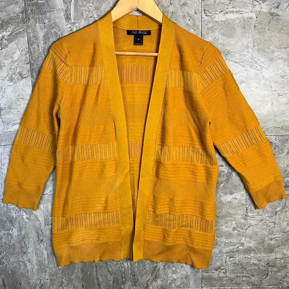 Sweaters - Mustard yellow cardigan with 3/4 sleeves Woman's Medium #preppy #retro